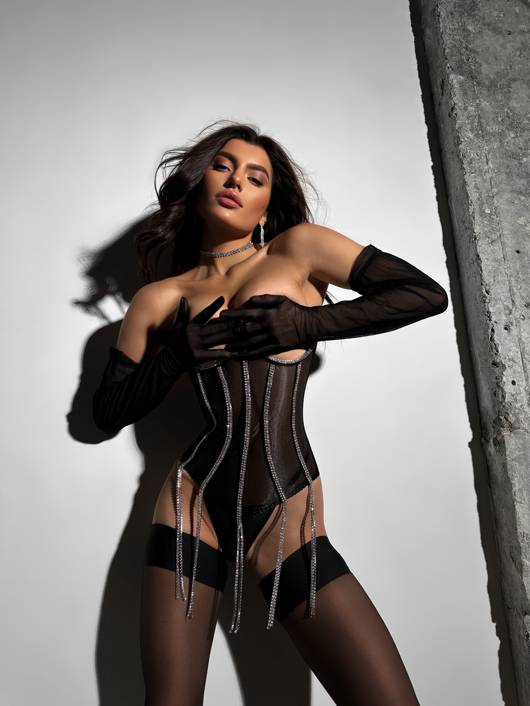 Diamond Crystal Embellished Cupless Underwire Corset in Black