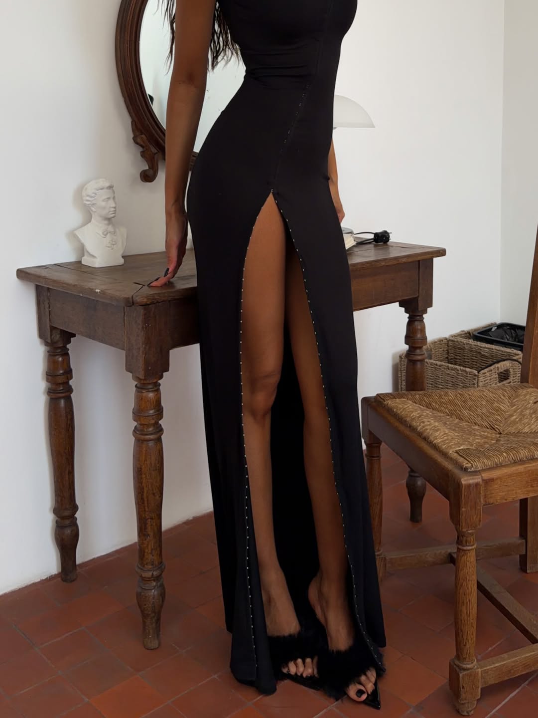 Tokyo Hook and Eye Thigh Split Maxi Dress in Black