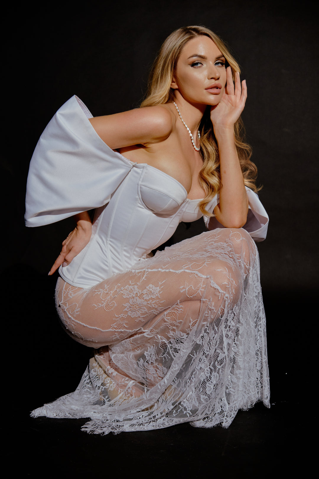 Emelie Hem Lace Maxi Skirt in White