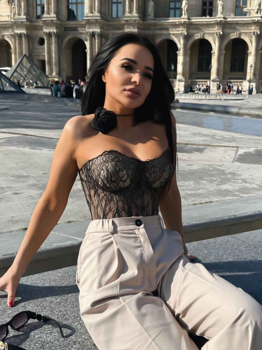 Passion Lace Corset in Beige & Black